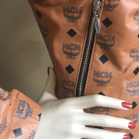 NWT, DESIGNER LOOK BIKER JACKET, NEVER WORN, IN GENUINE LEATHER, MCM DETAIL - Picture 7 of 10